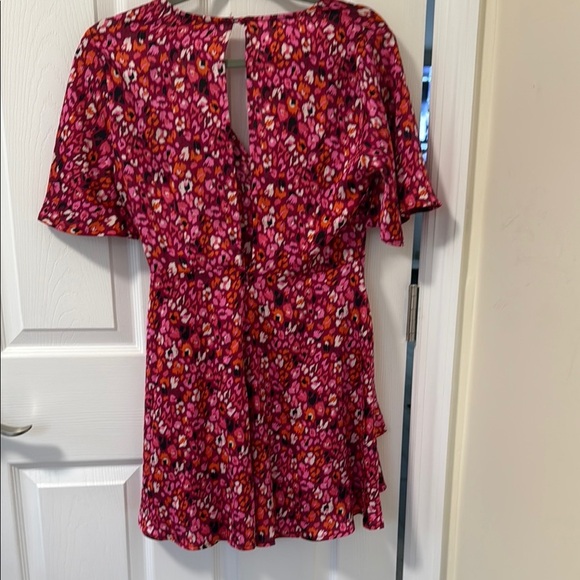 Pink romper - Picture 2 of 4